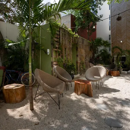 Hostal Smart-Oostel Tulum
